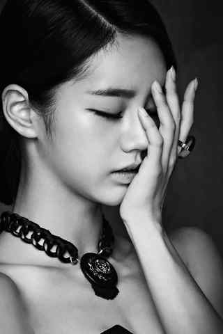 韩国美女明星黑白头像手机壁纸下载