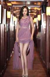 紫裙长腿女神高清手机壁纸