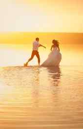 婚礼|海边浪漫婚礼非主流手机壁纸