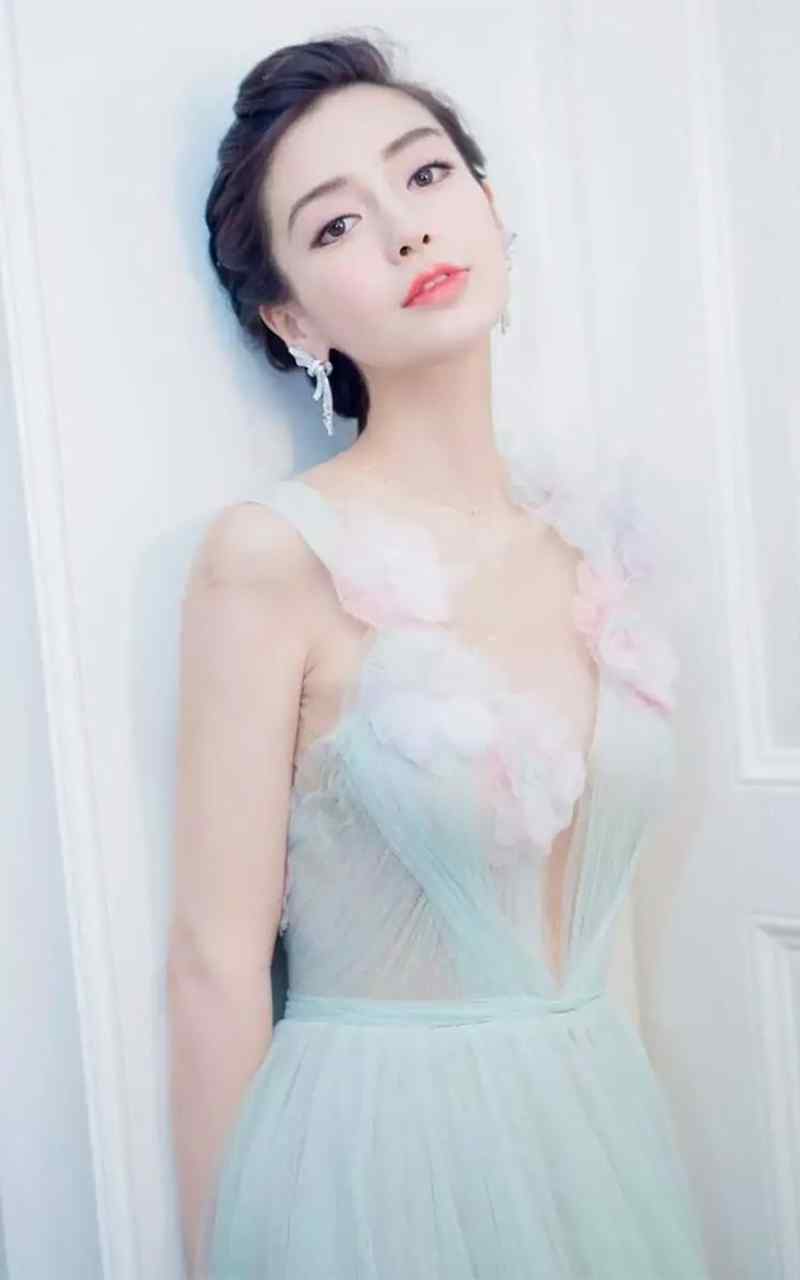 女神Angelbaby甜美性感礼服高清手机壁纸