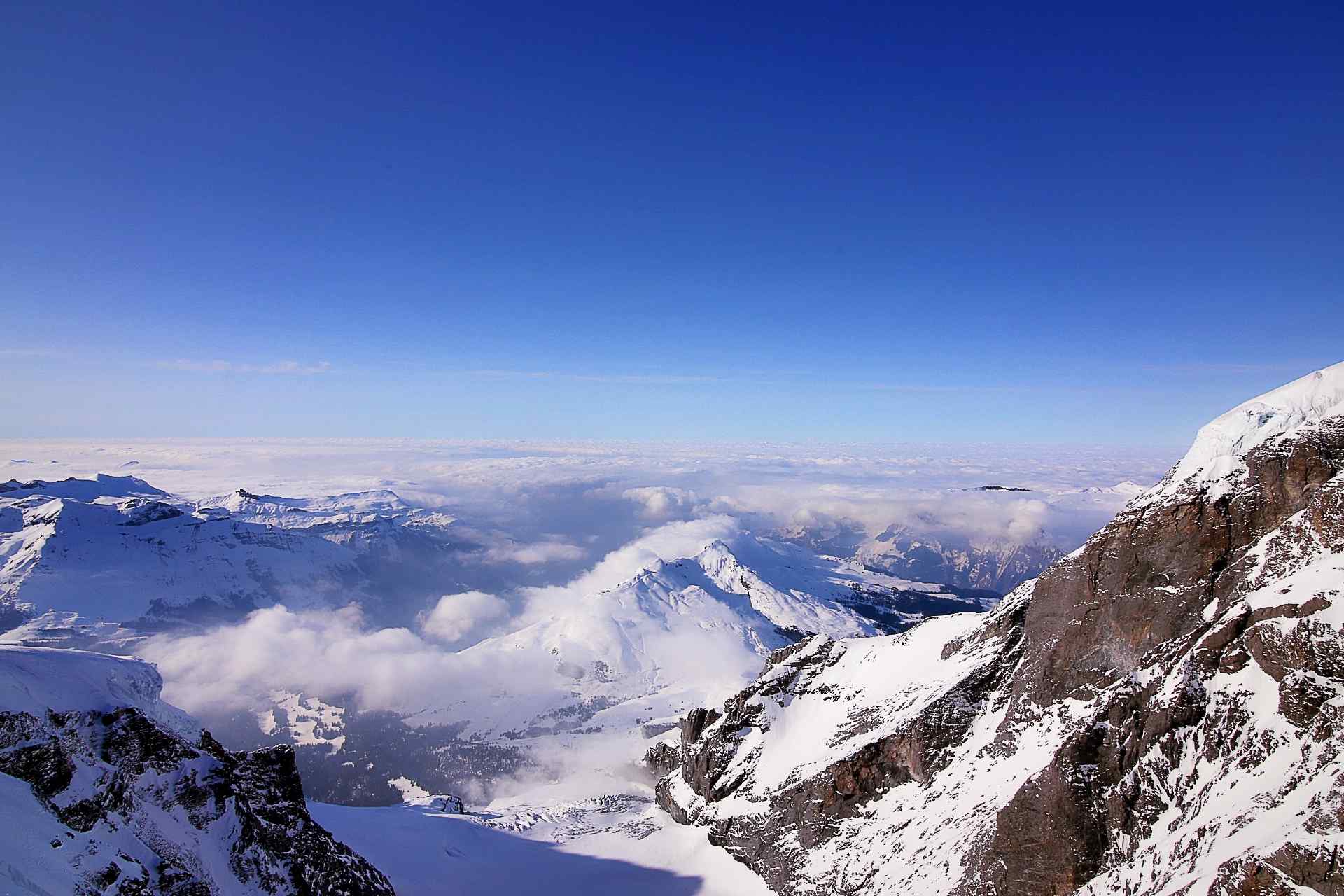 阿尔卑斯山唯美雪景桌面壁纸