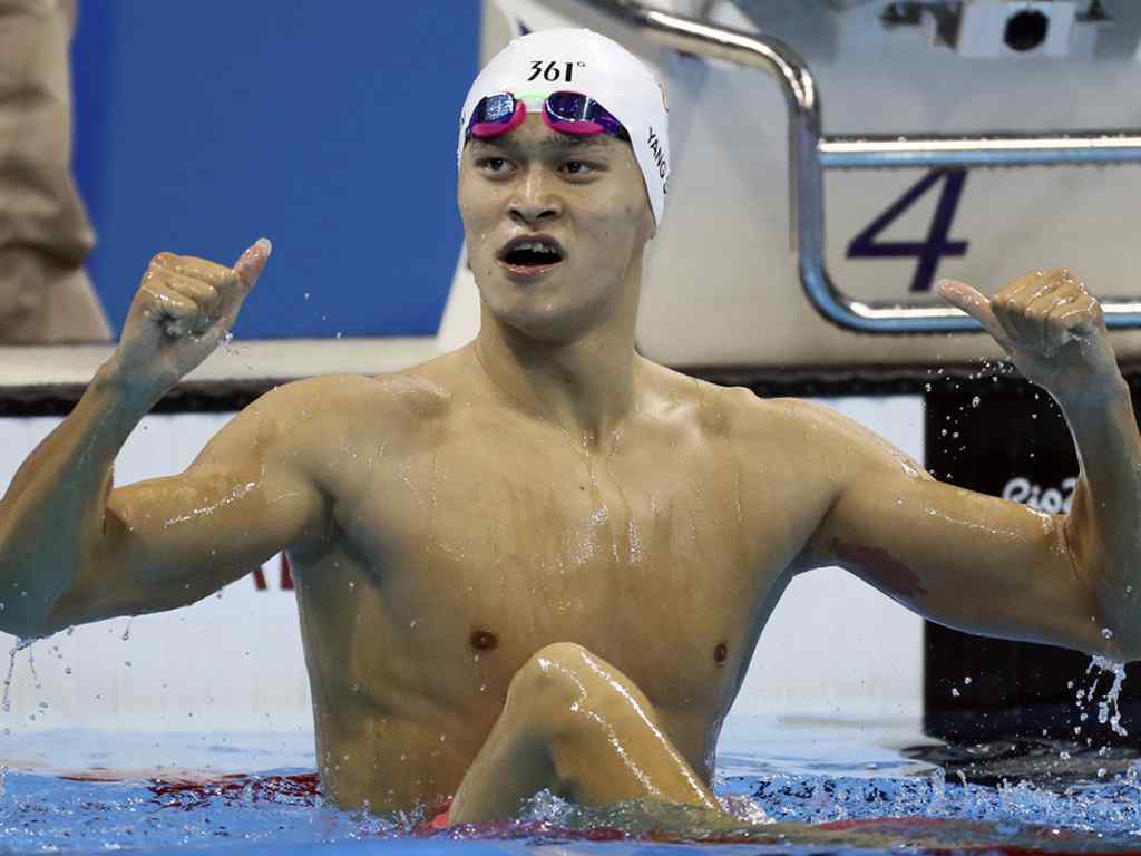 奥运冠军孙杨200米自由泳比赛图片桌面壁纸