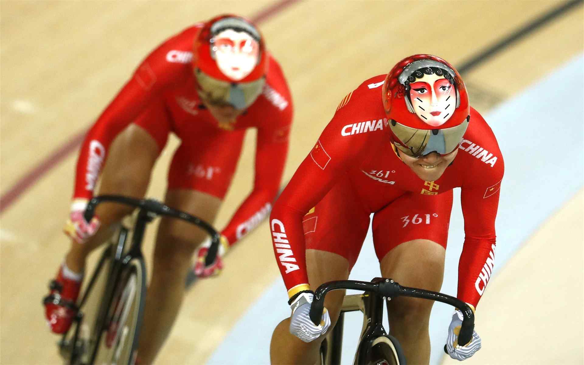 2016里约奥运冠军宫金杰钟天使自行车比赛图片
