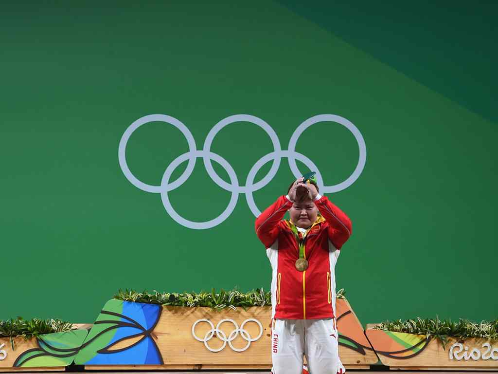 2016里约奥运冠军孟苏平举重比赛图片桌面壁纸