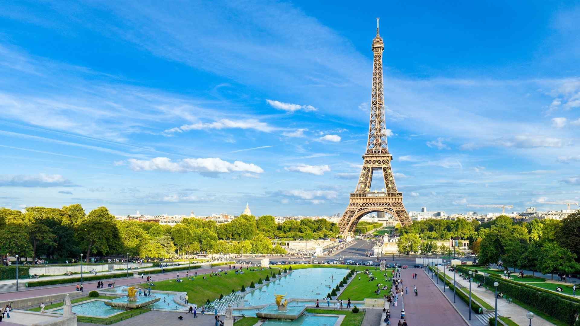 日照巴黎埃菲尔铁塔唯美风景图片桌面壁纸