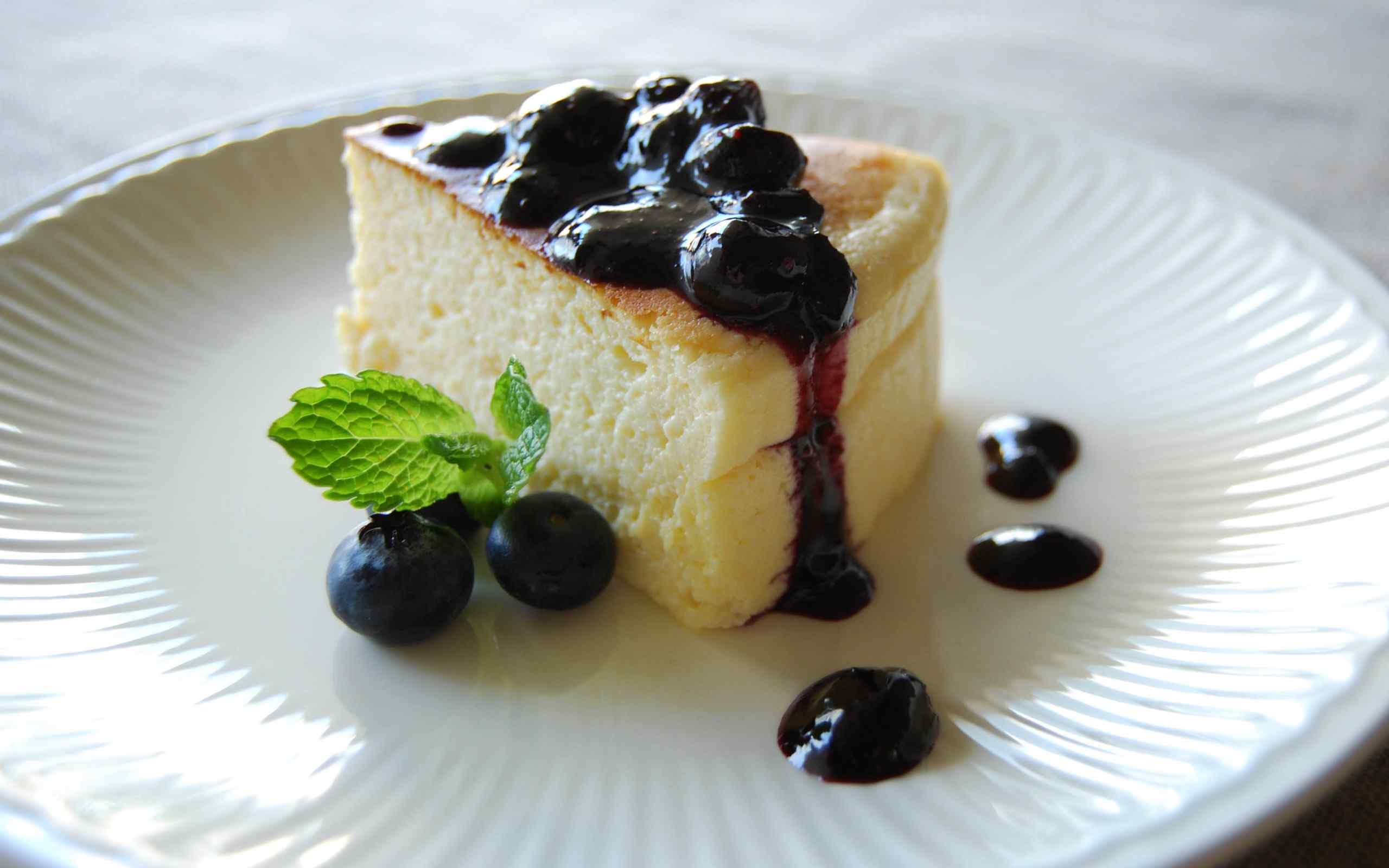 蓝莓乳酪小蛋糕高清电脑壁纸