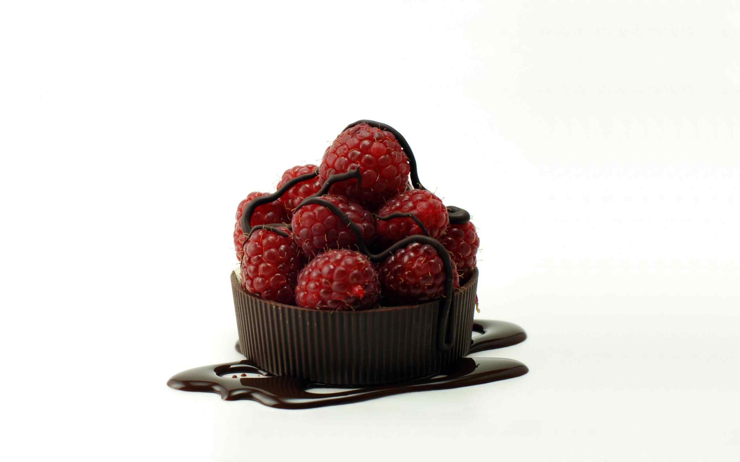 巧克力树莓美食桌面壁纸