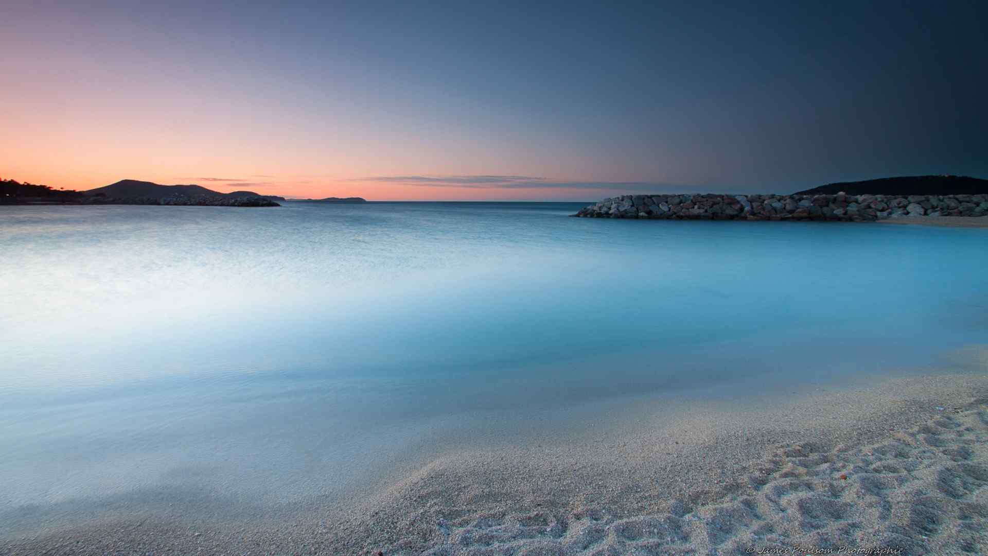 唯美沙滩海洋日出风景电脑壁纸