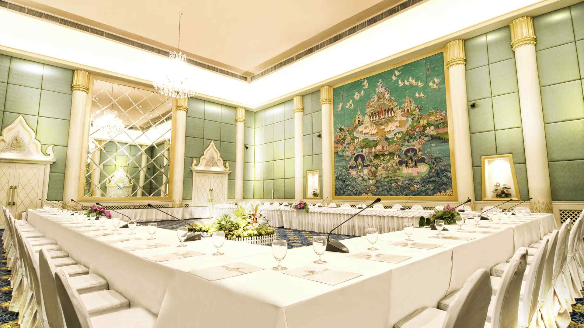高雅奢华的餐厅装饰电脑桌面壁纸