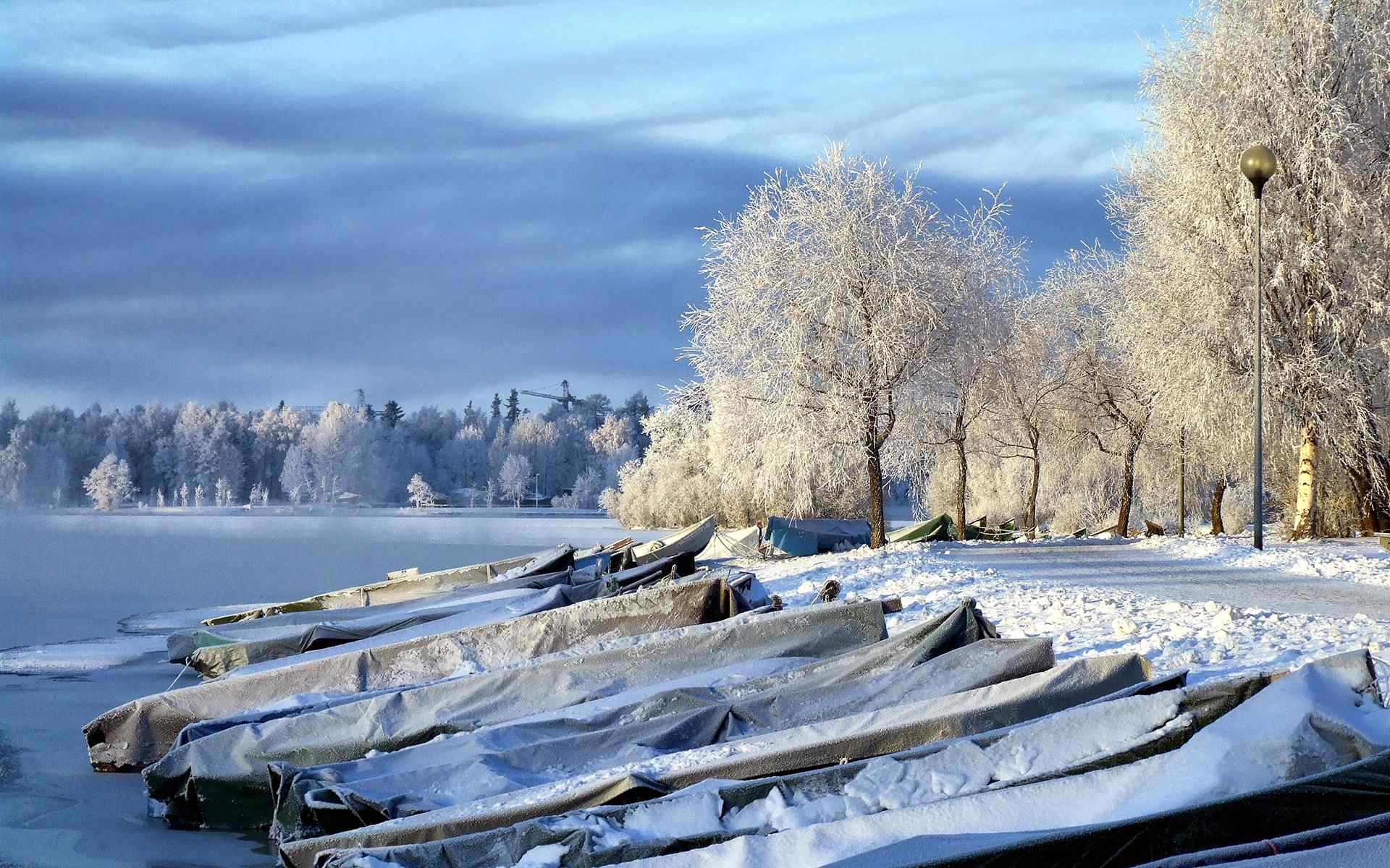 芬兰唯美雪景图片桌面壁纸
