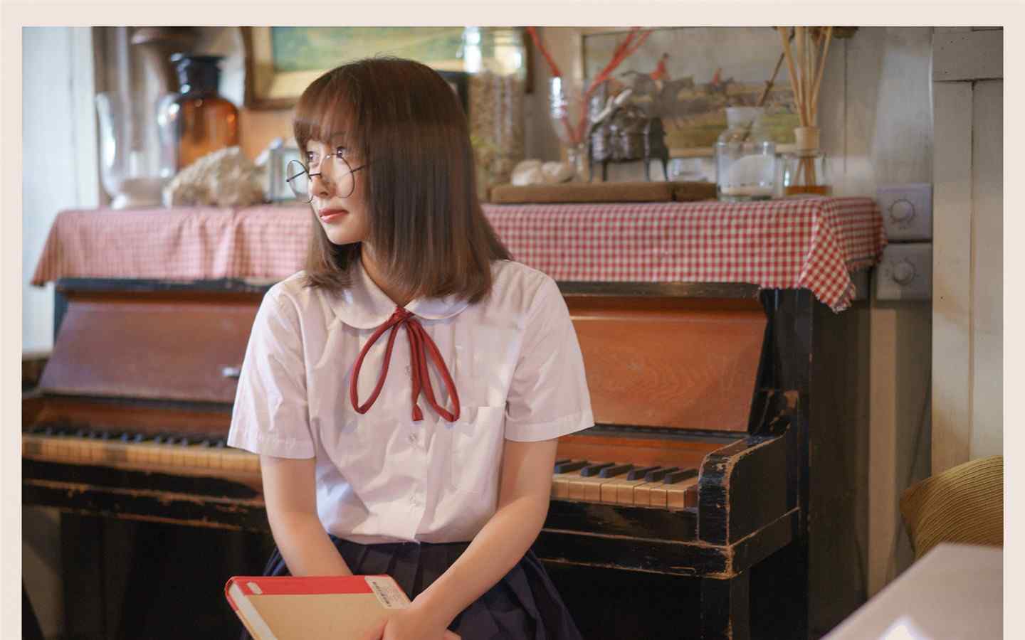 可爱学生制服日系少女高清电脑壁纸