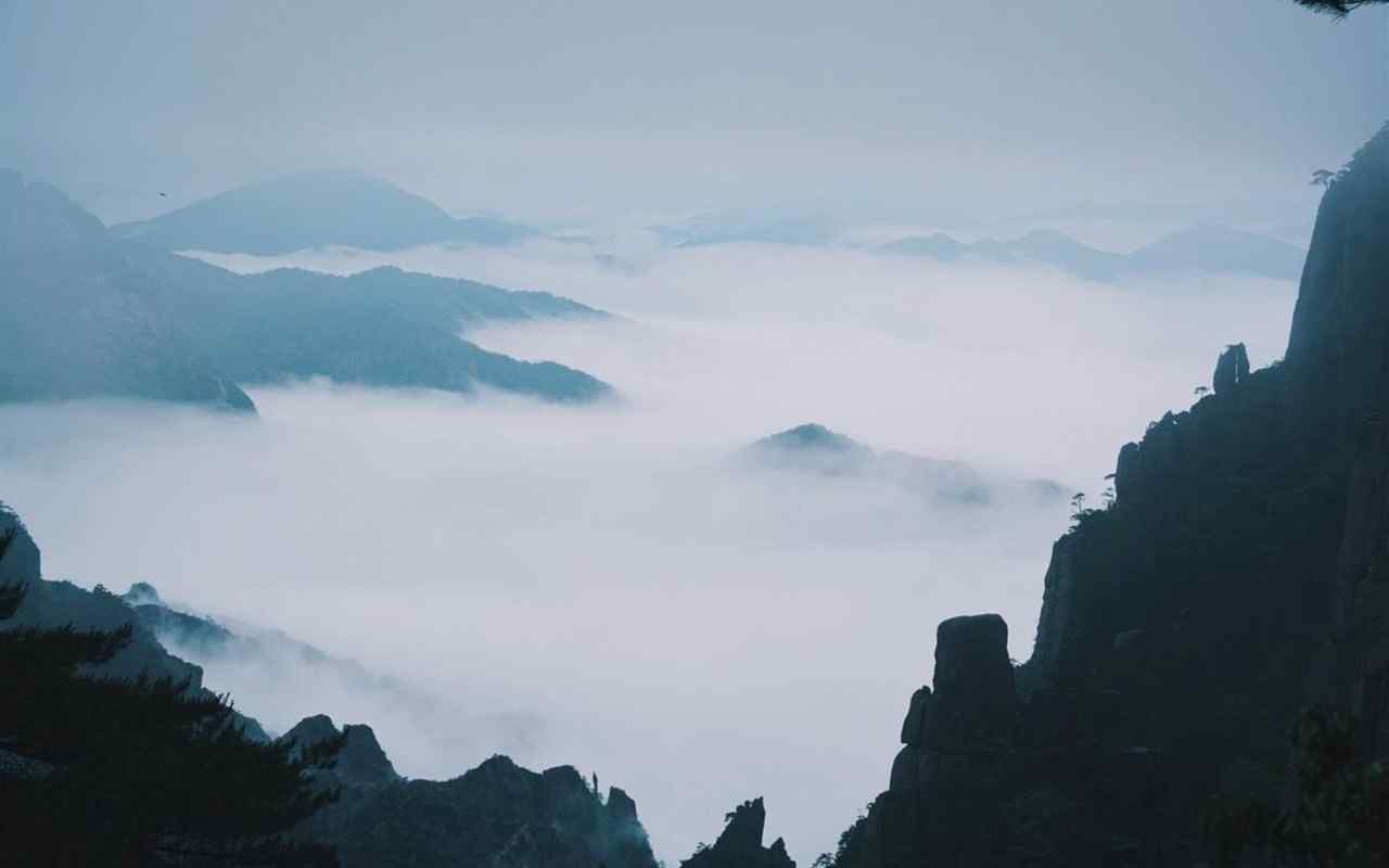 黄山云海景观唯美图片桌面壁纸