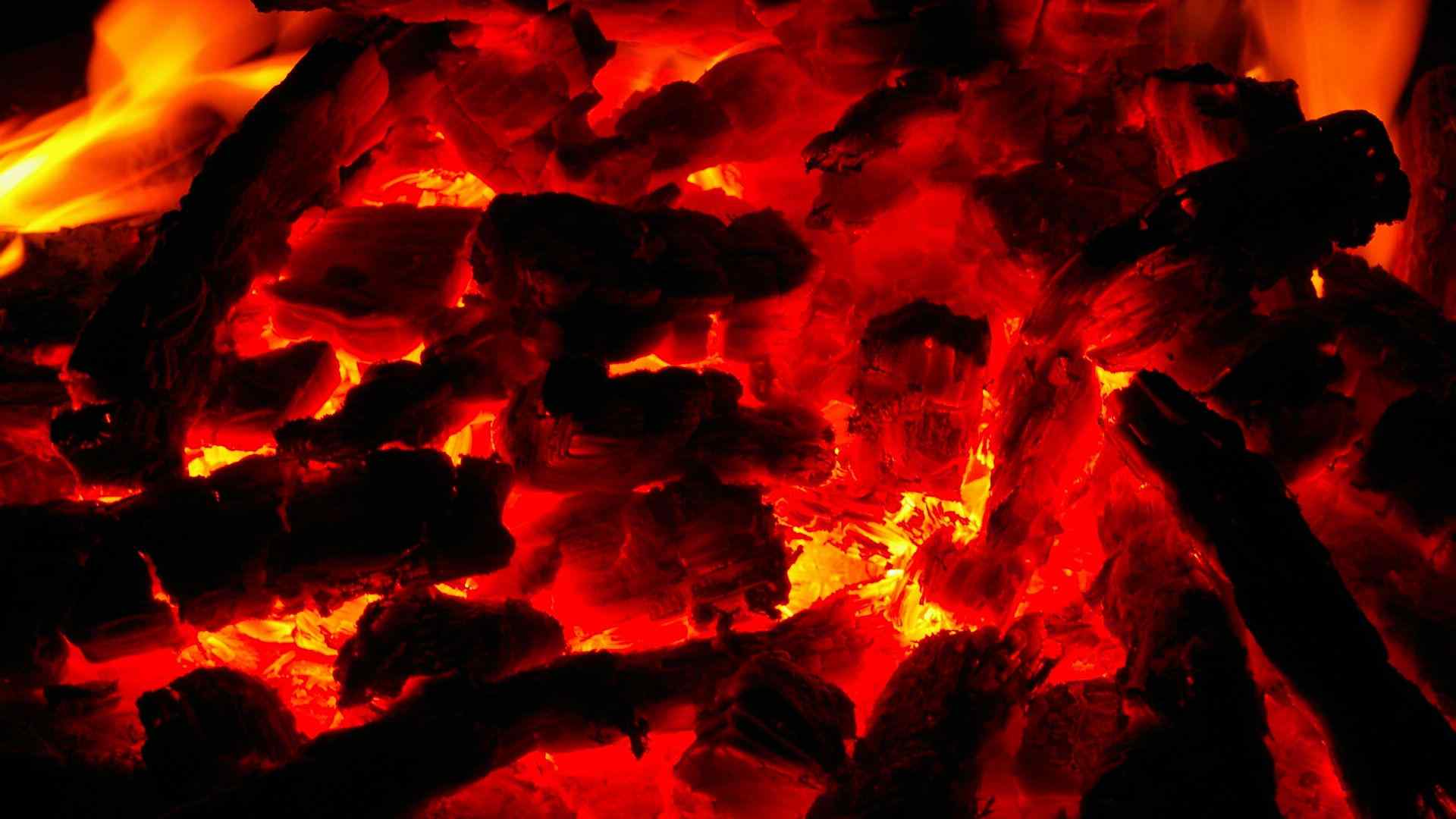 燃烧的木炭创意设计素材图片