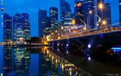 美丽的新加坡夜景Win7电脑主题