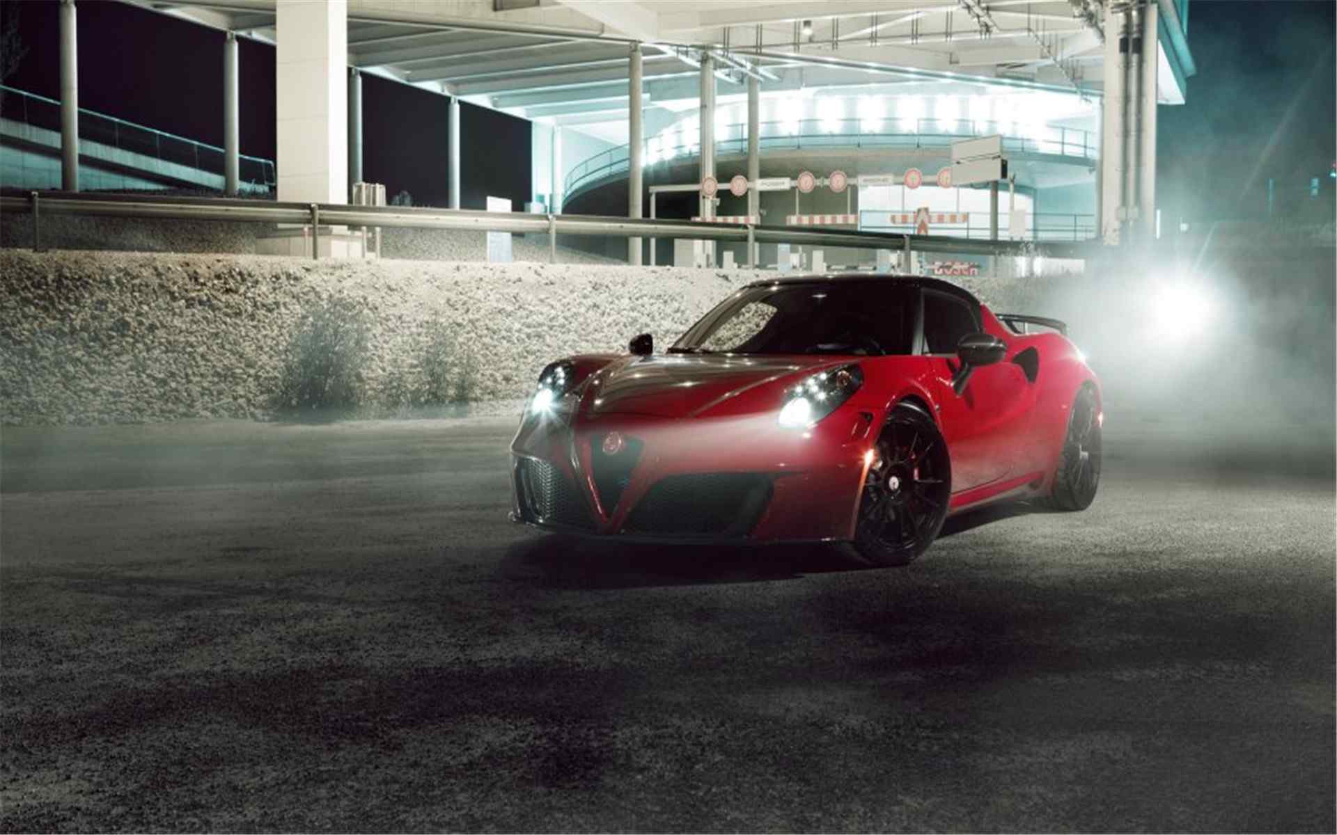 高看的Alfa Romeo高清汽车图片