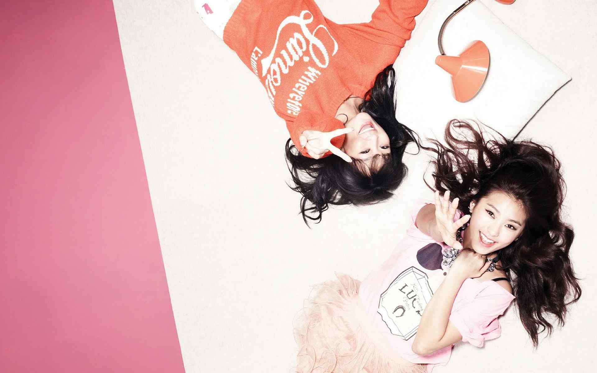 韩国美女组合Sistar写真图片壁纸